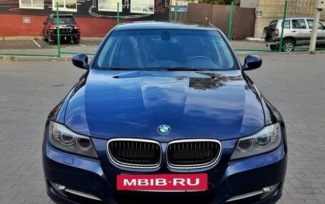 BMW 3 серия, 2011 год, 970 000 рублей, 3 фотография