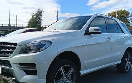 Mercedes-Benz M-Класс, 2012 год, 2 610 000 рублей, 3 фотография