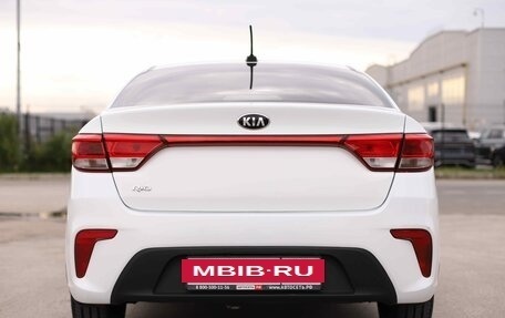 KIA Rio IV, 2018 год, 1 160 700 рублей, 6 фотография