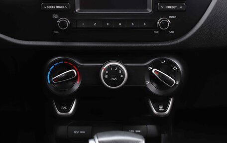 KIA Rio IV, 2018 год, 1 160 700 рублей, 15 фотография