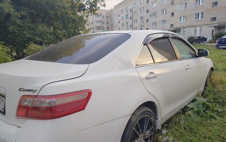 Toyota Camry, 2010 год, 680 000 рублей, 2 фотография