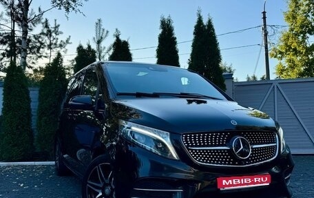 Mercedes-Benz V-Класс, 2017 год, 4 200 000 рублей, 1 фотография