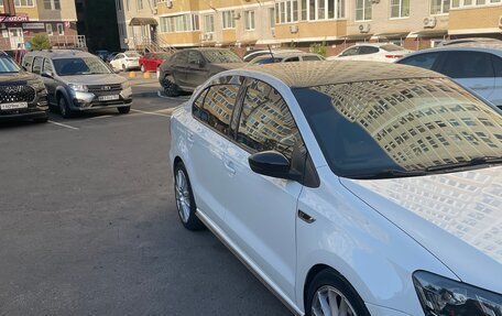 Volkswagen Polo VI (EU Market), 2018 год, 1 650 000 рублей, 3 фотография