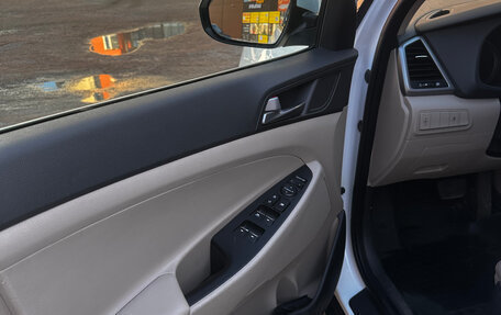 Hyundai Tucson III, 2017 год, 2 100 000 рублей, 14 фотография