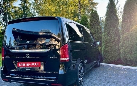 Mercedes-Benz V-Класс, 2017 год, 4 200 000 рублей, 14 фотография