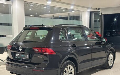 Volkswagen Tiguan II, 2017 год, 2 127 000 рублей, 4 фотография