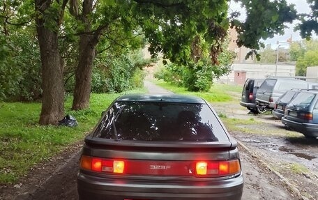 Mazda 323, 1993 год, 77 000 рублей, 3 фотография