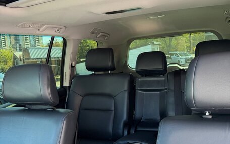 Toyota Land Cruiser 200, 2016 год, 5 990 000 рублей, 10 фотография