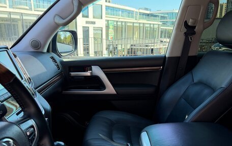 Toyota Land Cruiser 200, 2016 год, 5 990 000 рублей, 11 фотография