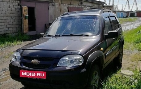 Chevrolet Niva I рестайлинг, 2010 год, 550 000 рублей, 3 фотография