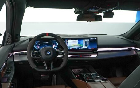 BMW 5 серия, 2023 год, 6 977 900 рублей, 6 фотография