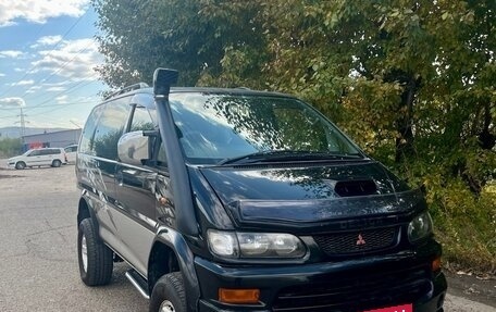 Mitsubishi Delica IV, 1997 год, 1 386 000 рублей, 2 фотография