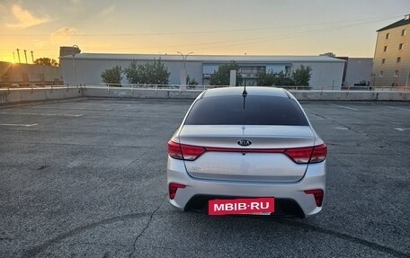 KIA Rio IV, 2018 год, 1 300 000 рублей, 6 фотография
