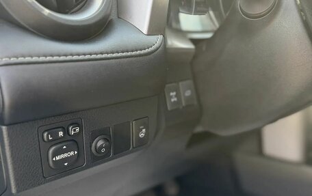 Toyota RAV4, 2018 год, 2 750 000 рублей, 6 фотография