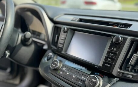 Toyota RAV4, 2018 год, 2 750 000 рублей, 9 фотография