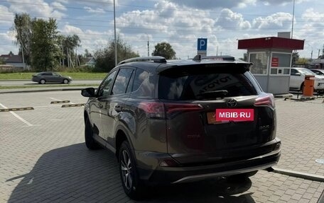 Toyota RAV4, 2018 год, 2 750 000 рублей, 16 фотография