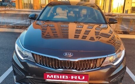 KIA Optima IV, 2018 год, 2 300 000 рублей, 3 фотография