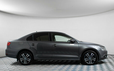 Volkswagen Jetta VI, 2011 год, 995 000 рублей, 4 фотография