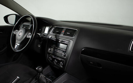 Volkswagen Jetta VI, 2011 год, 995 000 рублей, 9 фотография