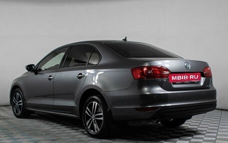 Volkswagen Jetta VI, 2011 год, 995 000 рублей, 7 фотография