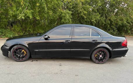 Mercedes-Benz E-Класс, 2003 год, 800 000 рублей, 3 фотография