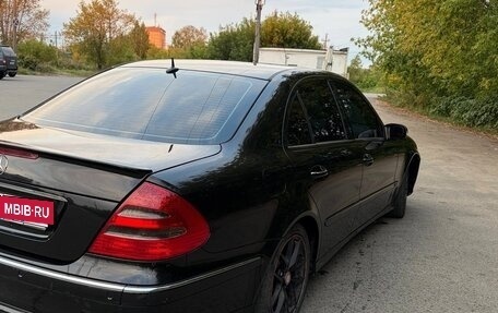 Mercedes-Benz E-Класс, 2003 год, 800 000 рублей, 6 фотография