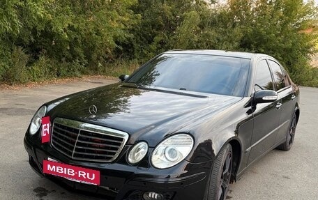 Mercedes-Benz E-Класс, 2003 год, 800 000 рублей, 9 фотография