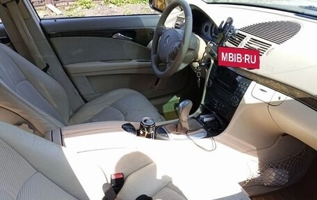 Mercedes-Benz E-Класс, 2003 год, 800 000 рублей, 14 фотография