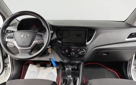 Hyundai Solaris II рестайлинг, 2019 год, 1 007 000 рублей, 15 фотография