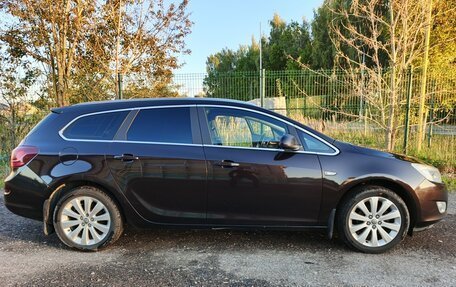 Opel Astra J, 2011 год, 725 000 рублей, 4 фотография