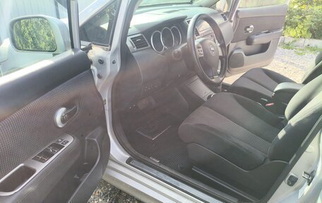 Nissan Tiida, 2010 год, 735 000 рублей, 12 фотография