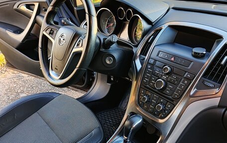 Opel Astra J, 2011 год, 725 000 рублей, 8 фотография
