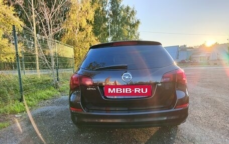 Opel Astra J, 2011 год, 725 000 рублей, 7 фотография