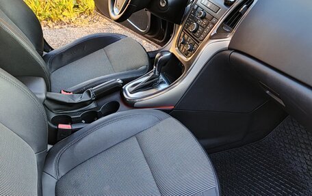 Opel Astra J, 2011 год, 725 000 рублей, 9 фотография