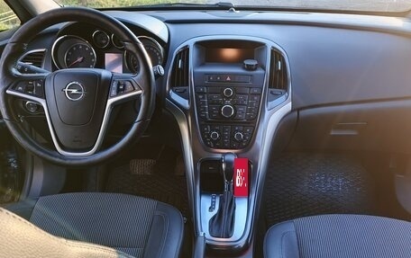 Opel Astra J, 2011 год, 725 000 рублей, 13 фотография