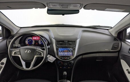 Hyundai Solaris II рестайлинг, 2011 год, 790 000 рублей, 14 фотография