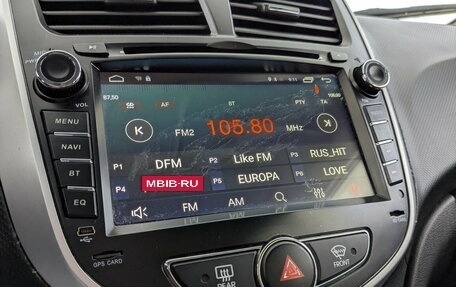 Hyundai Solaris II рестайлинг, 2011 год, 790 000 рублей, 28 фотография