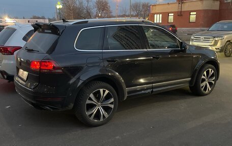 Volkswagen Touareg III, 2011 год, 1 700 000 рублей, 5 фотография