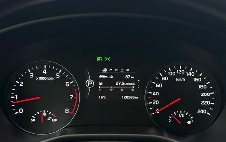 KIA Sportage IV рестайлинг, 2017 год, 2 100 000 рублей, 15 фотография