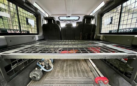 Land Rover Defender I, 2008 год, 2 550 000 рублей, 27 фотография