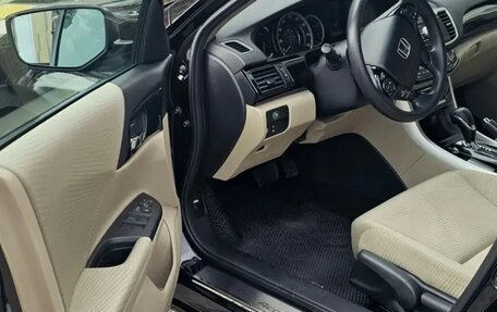 Honda Accord IX рестайлинг, 2016 год, 1 490 000 рублей, 24 фотография