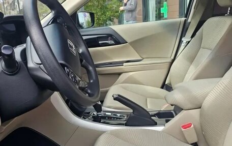 Honda Accord IX рестайлинг, 2016 год, 1 490 000 рублей, 26 фотография