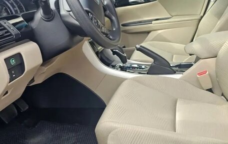 Honda Accord IX рестайлинг, 2016 год, 1 490 000 рублей, 25 фотография