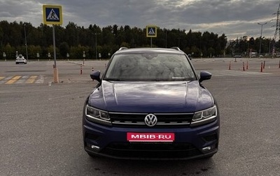Volkswagen Tiguan II, 2018 год, 2 350 000 рублей, 1 фотография
