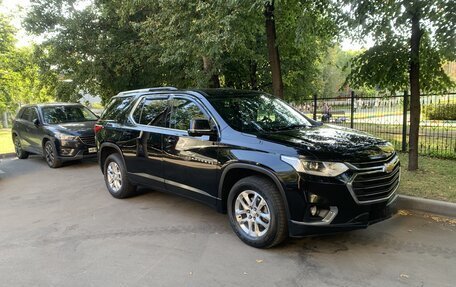 Chevrolet Traverse II, 2018 год, 2 600 000 рублей, 1 фотография