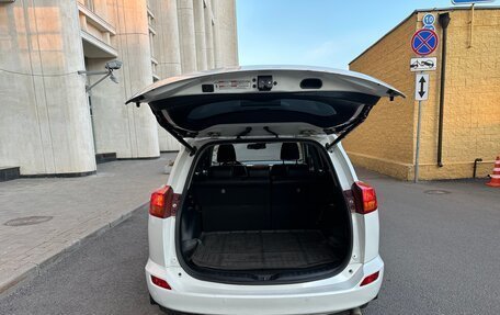 Toyota RAV4, 2014 год, 1 850 000 рублей, 7 фотография