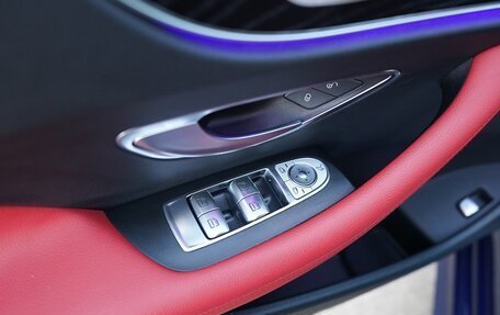 Mercedes-Benz E-Класс, 2019 год, 4 500 000 рублей, 8 фотография