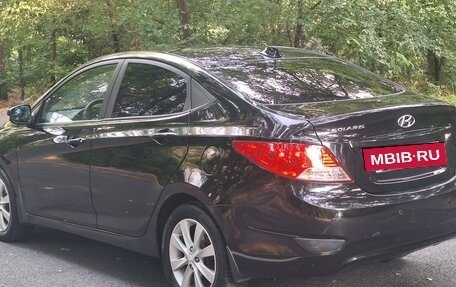 Hyundai Solaris II рестайлинг, 2011 год, 685 000 рублей, 6 фотография