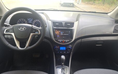 Hyundai Solaris II рестайлинг, 2011 год, 685 000 рублей, 19 фотография