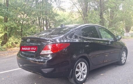 Hyundai Solaris II рестайлинг, 2011 год, 685 000 рублей, 15 фотография